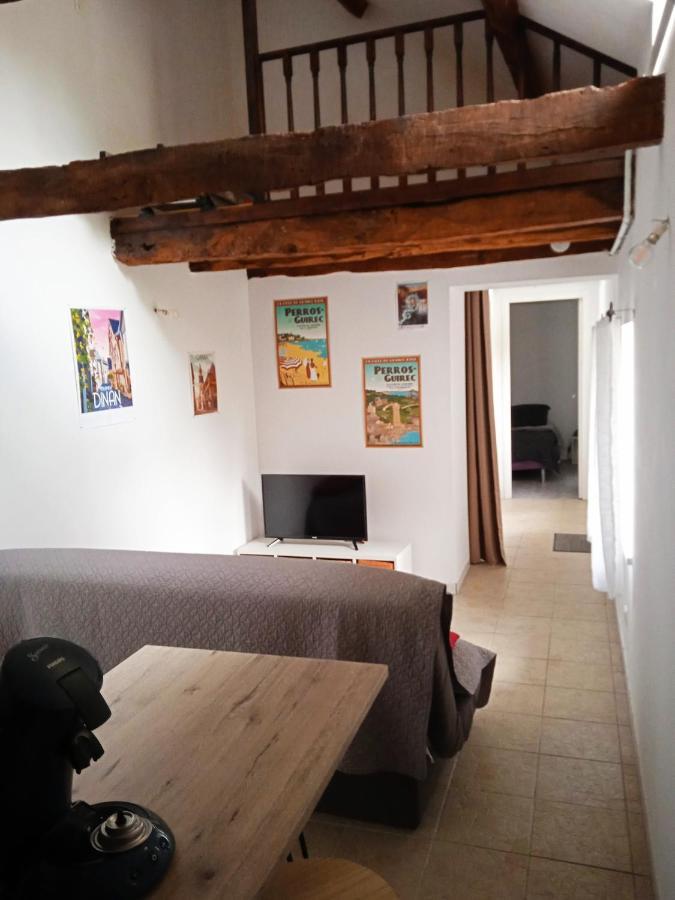 Charmante Maisonnette Proximite Cite Medievale Et Bords De Rance Динан Экстерьер фото